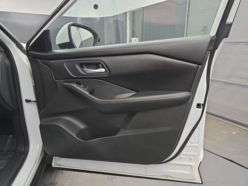 Used 2024 Nissan Rogue SV AWD/4WD image 43