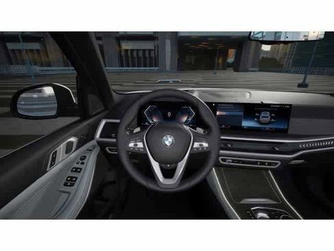 Used 2026 BMW X5 xDrive40i AWD/4WD image 13