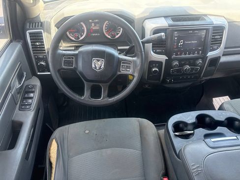 Used 2018 RAM 2500 SLT AWD/4WD image 3