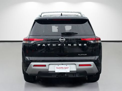 Used 2022 Nissan Pathfinder Platinum w/ Cargo Package FWD image 4
