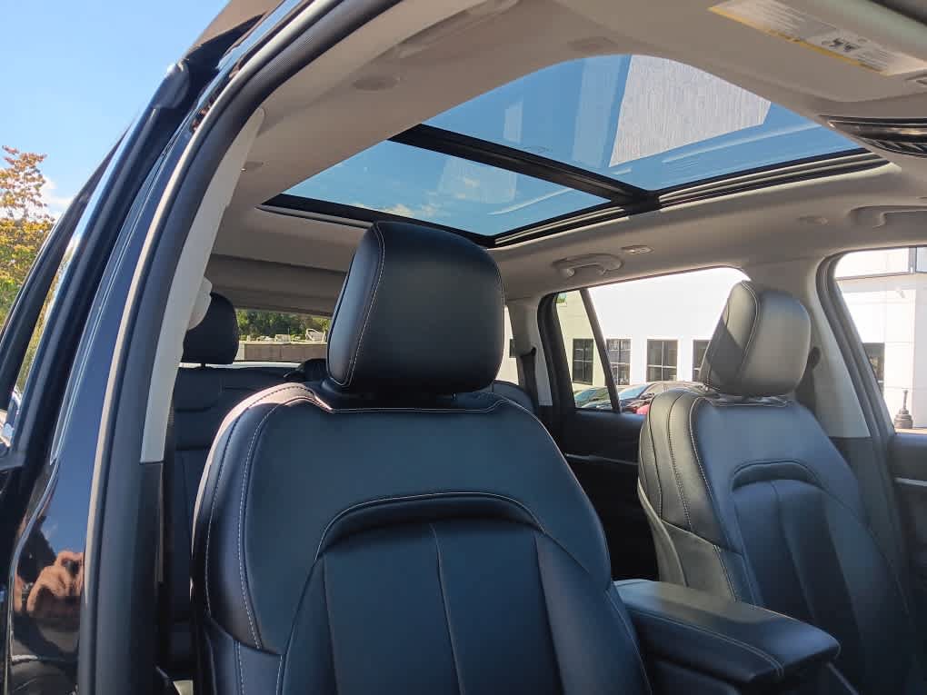 Used 2023 Jeep Grand Cherokee 4WD 4xe image 24