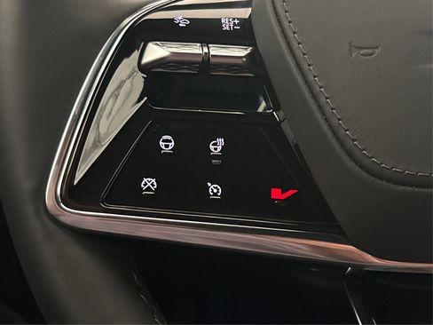 New 2026 Cadillac Lyriq V image 28