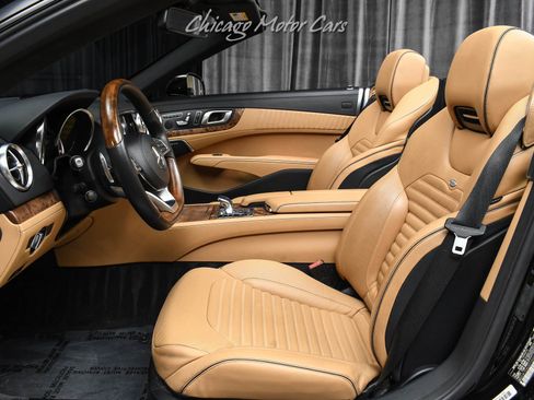 Used 2019 Mercedes-Benz SL 550 image 20