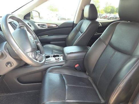 Used 2014 Nissan Pathfinder Platinum AWD/4WD image 6