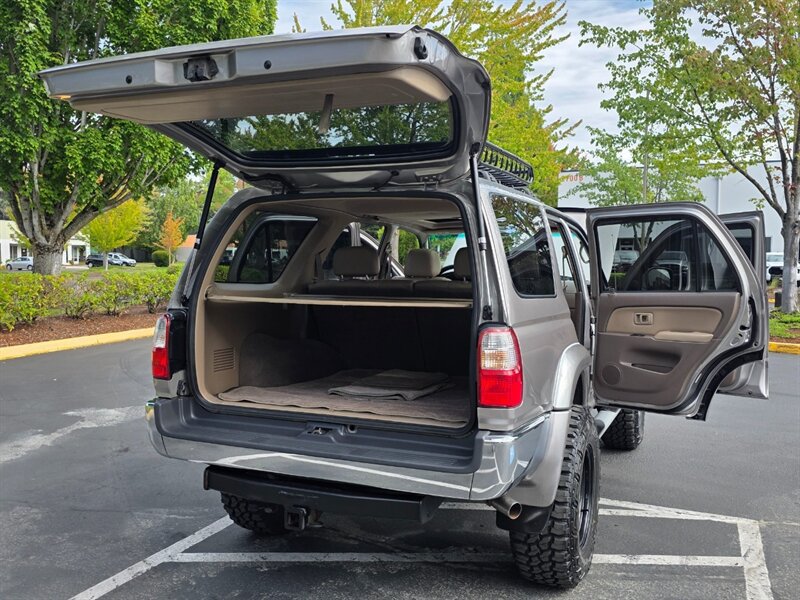 Used 2002 Toyota 4Runner SR5 AWD/4WD image 28