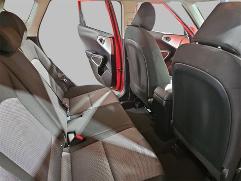 Used 2024 Kia Soul LX w/ Option Group 015 image 11