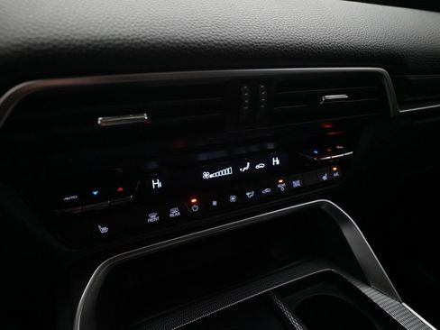 Certified 2025 MAZDA CX-90 Plug-In Hybrid w/Premium Sport image 22