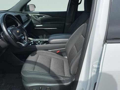 Used 2024 Chevrolet Traverse LT AWD/4WD image 10
