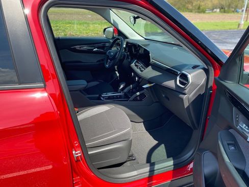 New 2026 Chevrolet TrailBlazer LT image 12