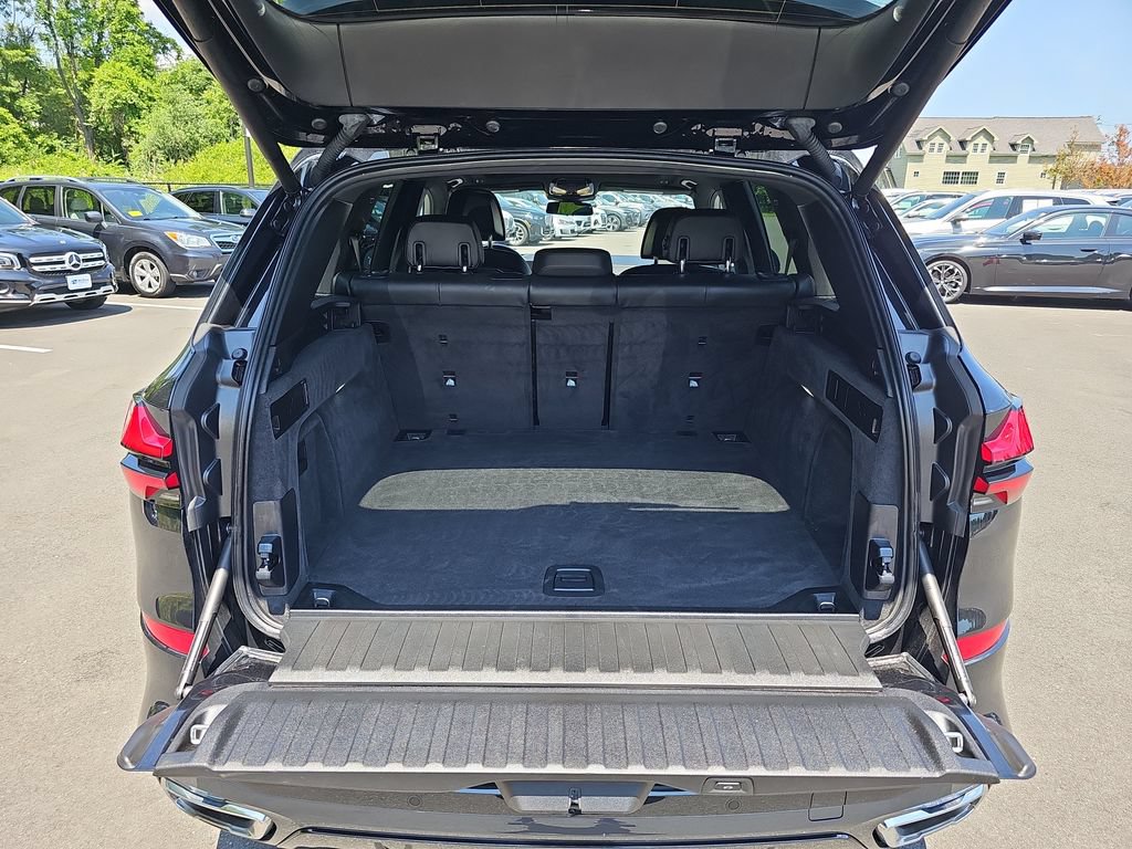 Certified 2025 BMW X5 xDrive40i w/ M Sport Package AWD/4WD image 23