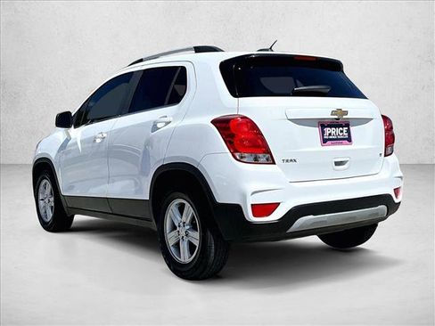 Used 2020 Chevrolet Trax LT FWD image 13