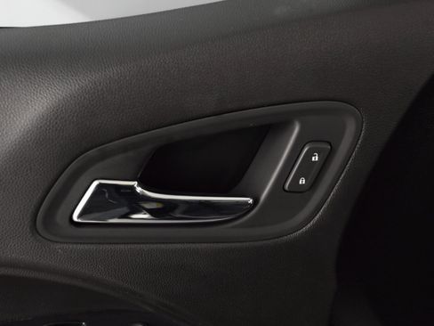 Used 2018 Chevrolet Colorado LT image 30