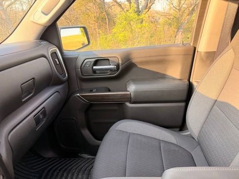 Used 2020 Chevrolet Silverado 1500 LT w/ All-Star Edition image 17