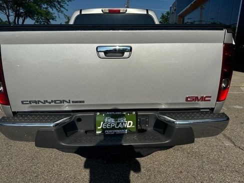 Used 2011 GMC Canyon SLE AWD/4WD image 4