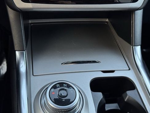 Certified 2022 Ford Explorer XLT w/ Equipment Group 202A image 14