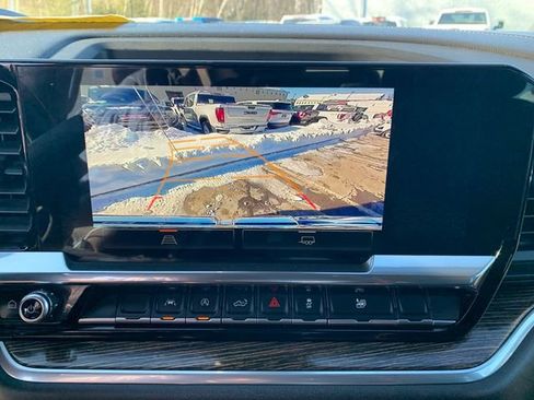 Used 2023 GMC Sierra 1500 Elevation image 25