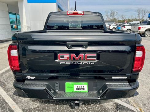 New 2026 GMC Canyon Elevation w/ Convenience Package image 4