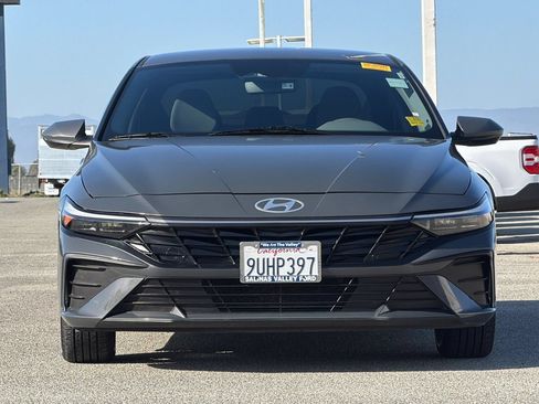Used 2024 Hyundai Elantra SEL FWD image 9