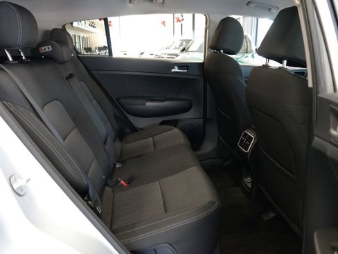 Used 2020 Kia Sportage LX FWD image 12