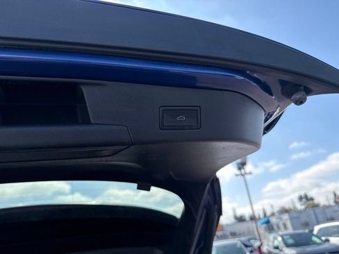 Used 2021 Volkswagen ID.4 Pro S w/ ID.4 Protection Package RWD image 9