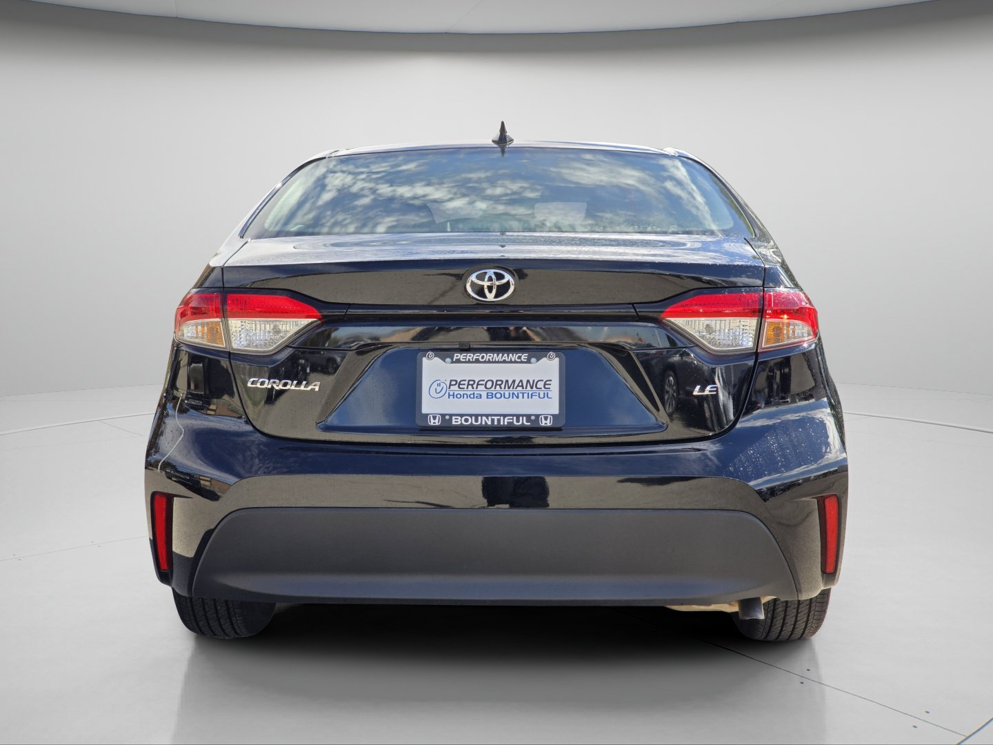 Used 2026 Toyota Corolla LE FWD image 21