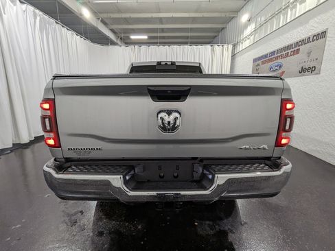 Used 2024 RAM 2500 Big Horn w/ Safety Group image 10