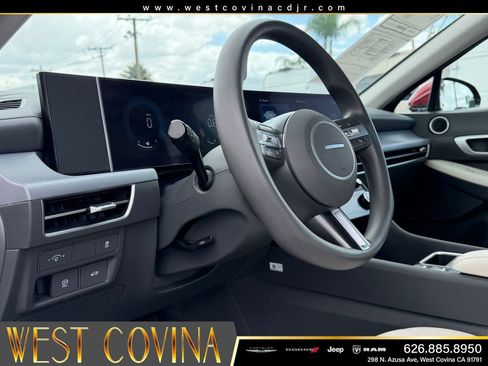 Used 2025 Hyundai Sonata SEL FWD image 27
