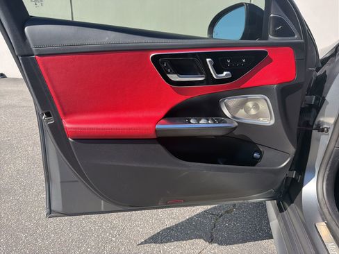 Used 2023 Mercedes-Benz C 300 Sedan image 11