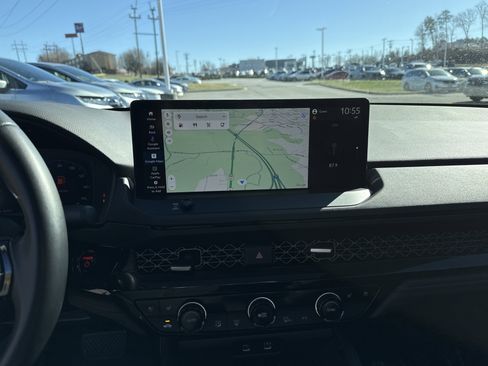 Certified 2024 Honda Accord Touring image 24