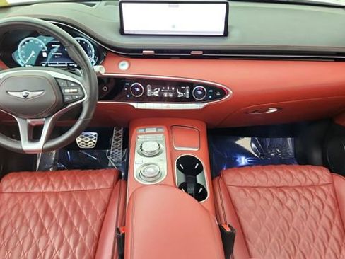 Used 2023 Genesis GV70 3.5T Sport w/ Sport Prestige Package AWD/4WD image 19