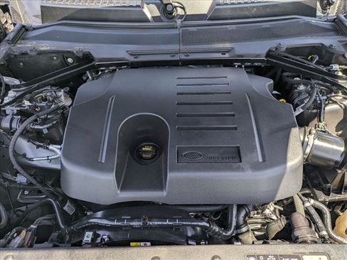 Used 2024 Land Rover Defender 110 X-Dynamic SE AWD/4WD image 25