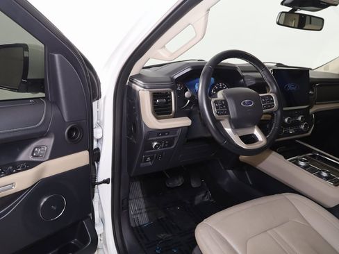 Used 2022 Ford Expedition Limited image 49