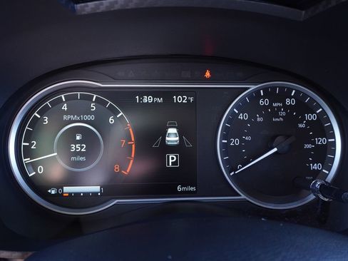 New 2025 Nissan Versa SV w/ Trunk Package image 20