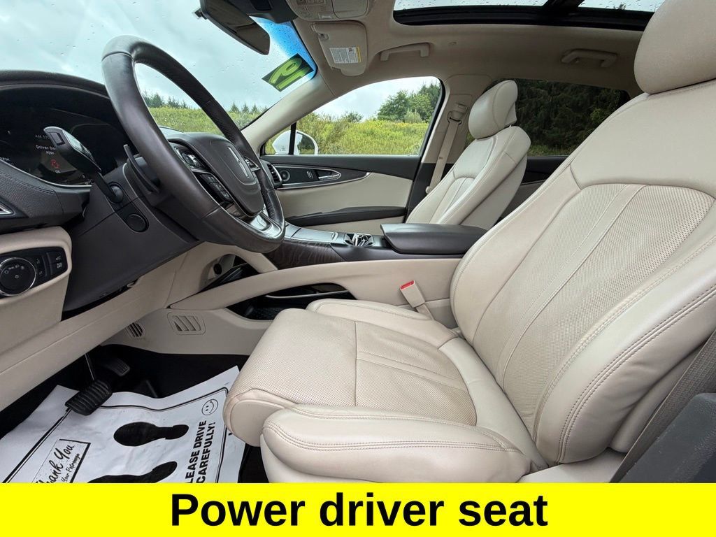 Used 2019 Lincoln Nautilus Reserve AWD/4WD image 16