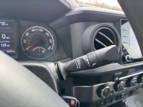 Used 2023 Toyota Tacoma SR image 18