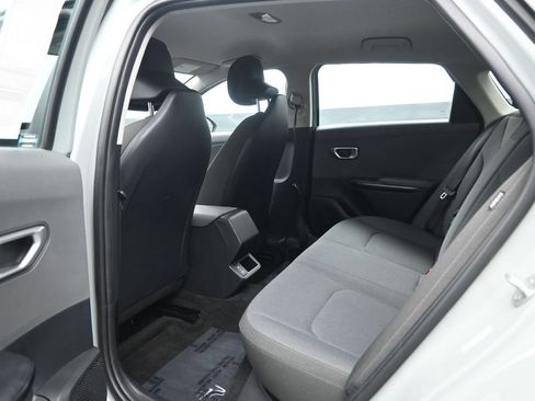 Used 2025 Kia K4 FWD image 24