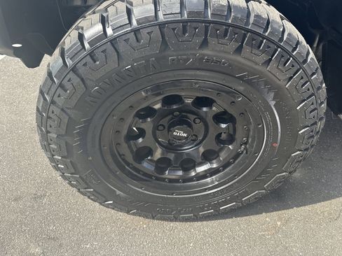 Used 2020 Jeep Gladiator Sport w/ Quick Order Package 24S image 29