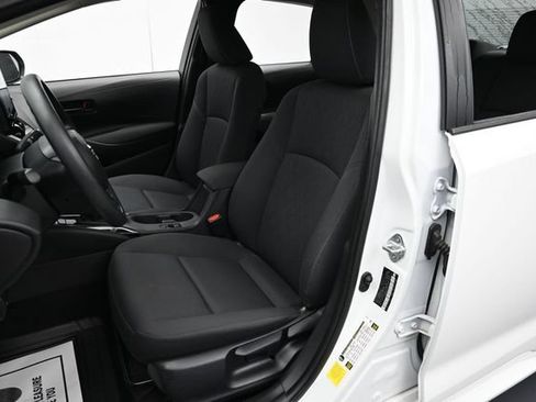 Used 2024 Toyota Corolla LE FWD image 11