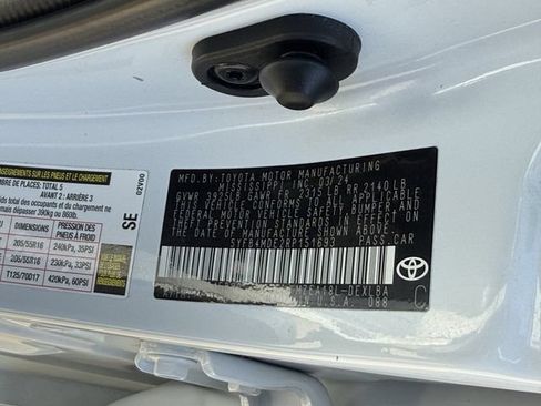 Used 2024 Toyota Corolla LE FWD image 34