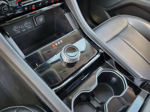 Used 2023 Jeep Grand Cherokee Limited RWD image 15