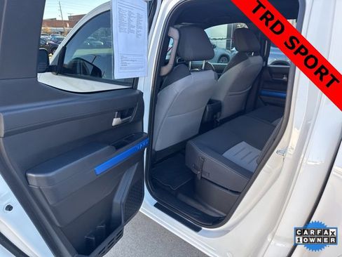 Used 2024 Toyota Tacoma TRD Sport image 15