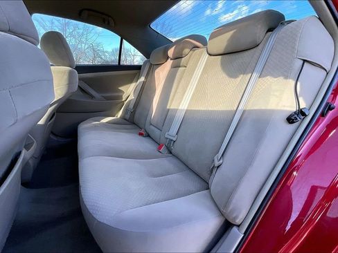 Used 2007 Toyota Camry LE image 29