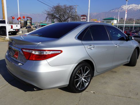 Certified 2017 Toyota Camry XSE image 8