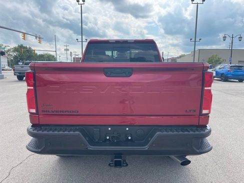 Used 2025 Chevrolet Silverado 2500 LTZ w/ LTZ Plus Package AWD/4WD image 13