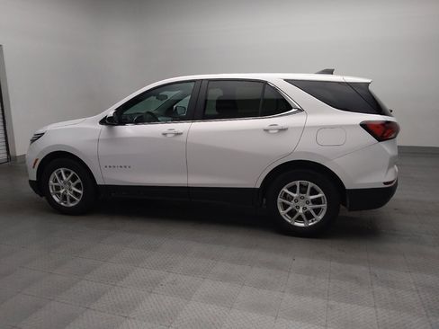 Used 2024 Chevrolet Equinox LT FWD image 3