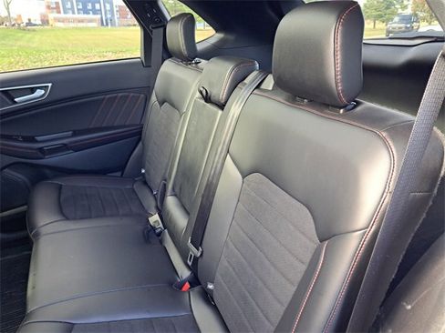 Certified 2024 Ford Edge ST-Line image 22