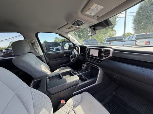 Used 2022 Toyota Tundra SR5 AWD/4WD image 10