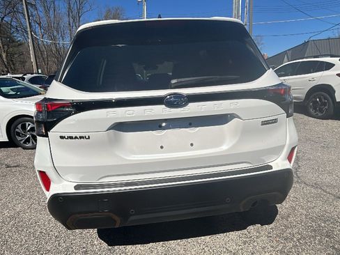 Used 2025 Subaru Forester Sport image 5
