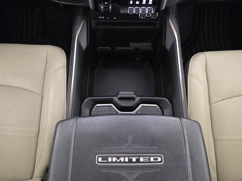 Used 2019 RAM 2500 Limited AWD/4WD image 35