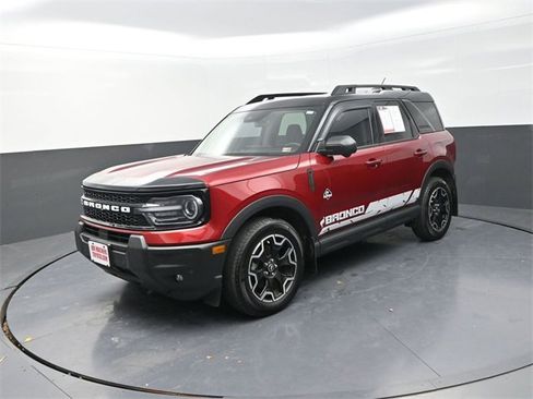 Used 2025 Ford Bronco Sport Outer Banks w/ Outer Banks Tech Package+ image 3